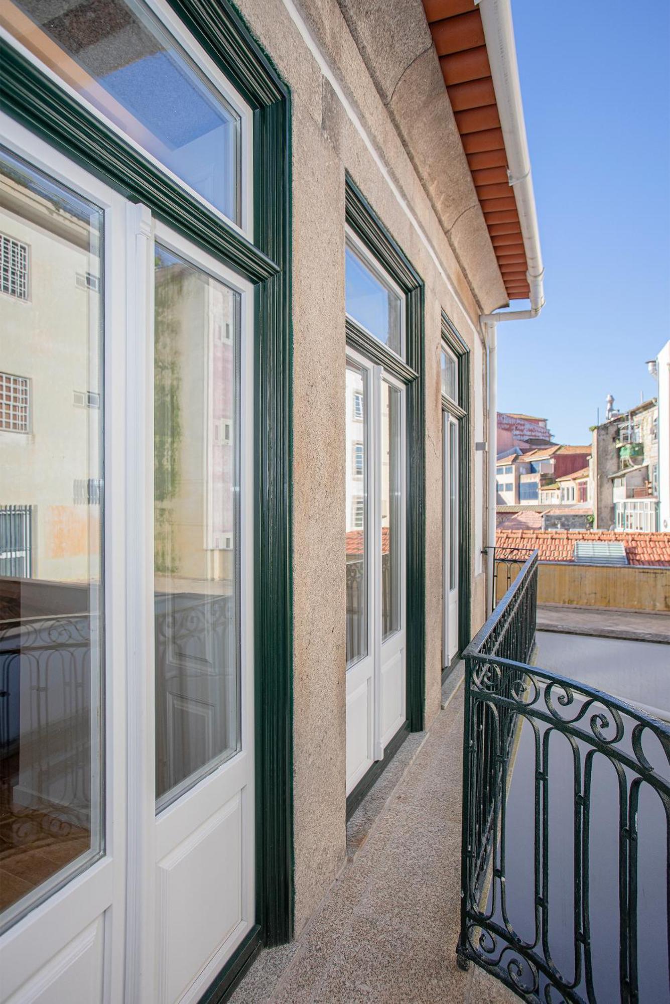Liiiving In Porto-Mouzinho Residence Apartments Kültér fotó