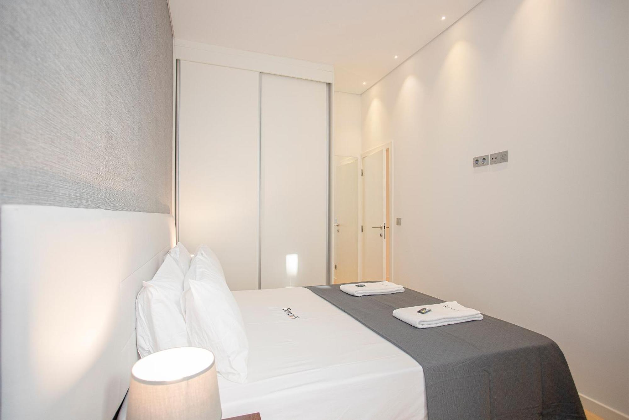 Liiiving In Porto-Mouzinho Residence Apartments Kültér fotó