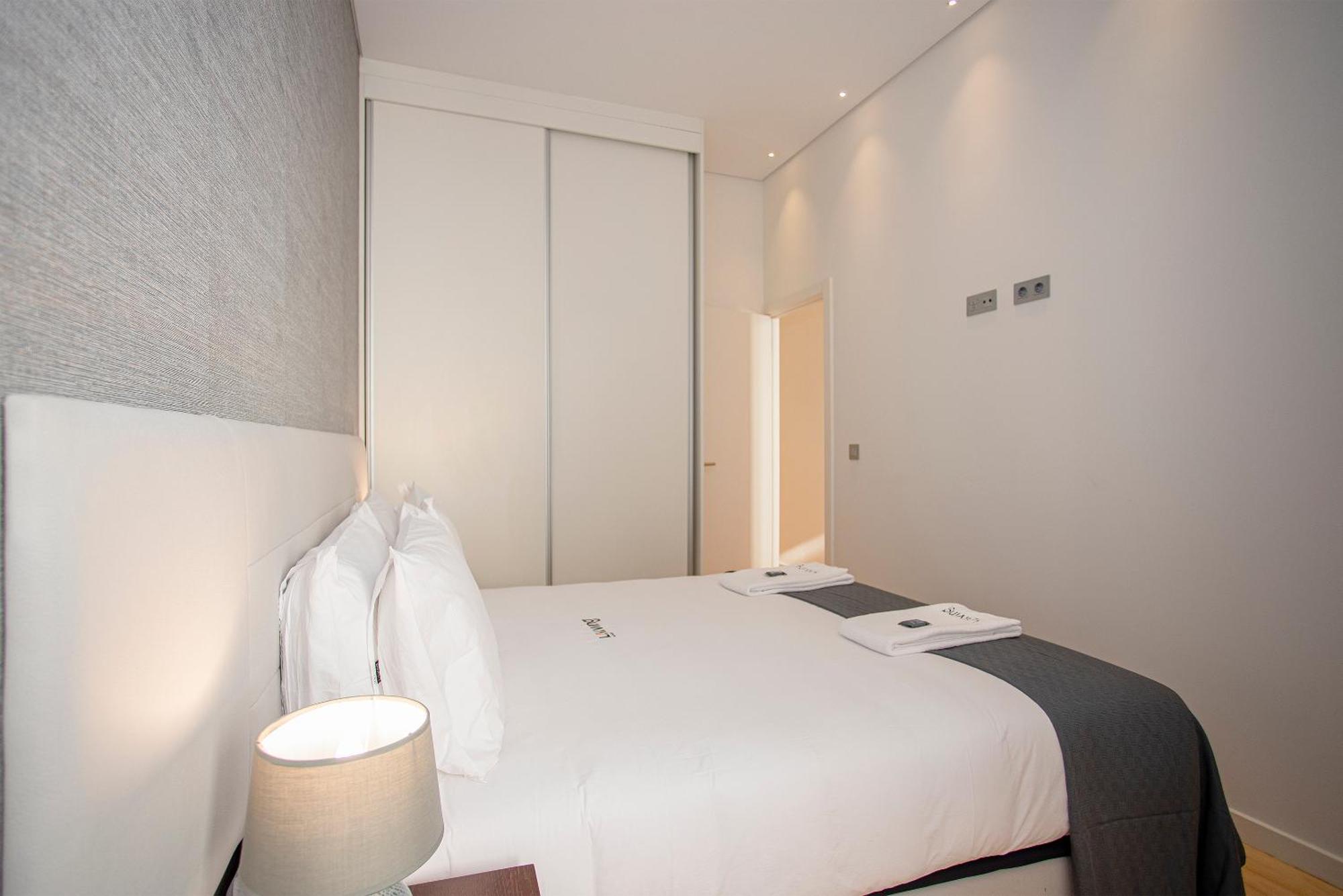 Liiiving In Porto-Mouzinho Residence Apartments Kültér fotó